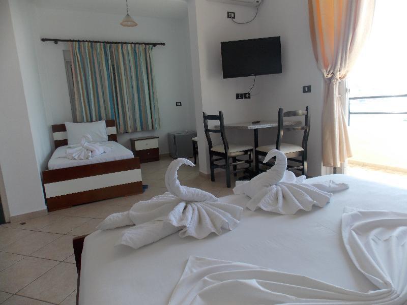 Hotel Real Sarandë Exterior foto
